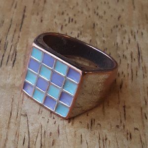 ring sz 5 enamel mint green/lavender tarnished metal